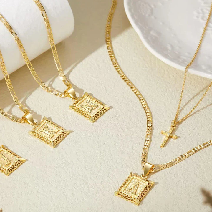 Seraphina Initial Necklace Set | Goud
