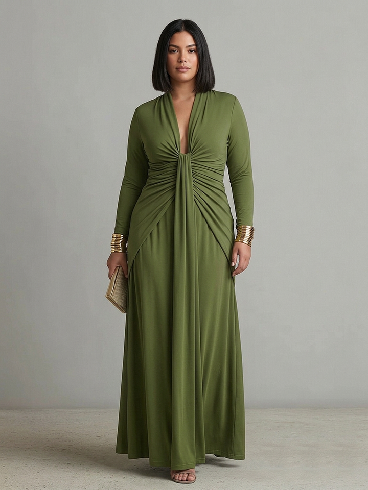 Petra Groene Lange Jurk in Stretchzijde met Diepe V-Hals en Rimpeldetails, Glamour Maxi Jurk