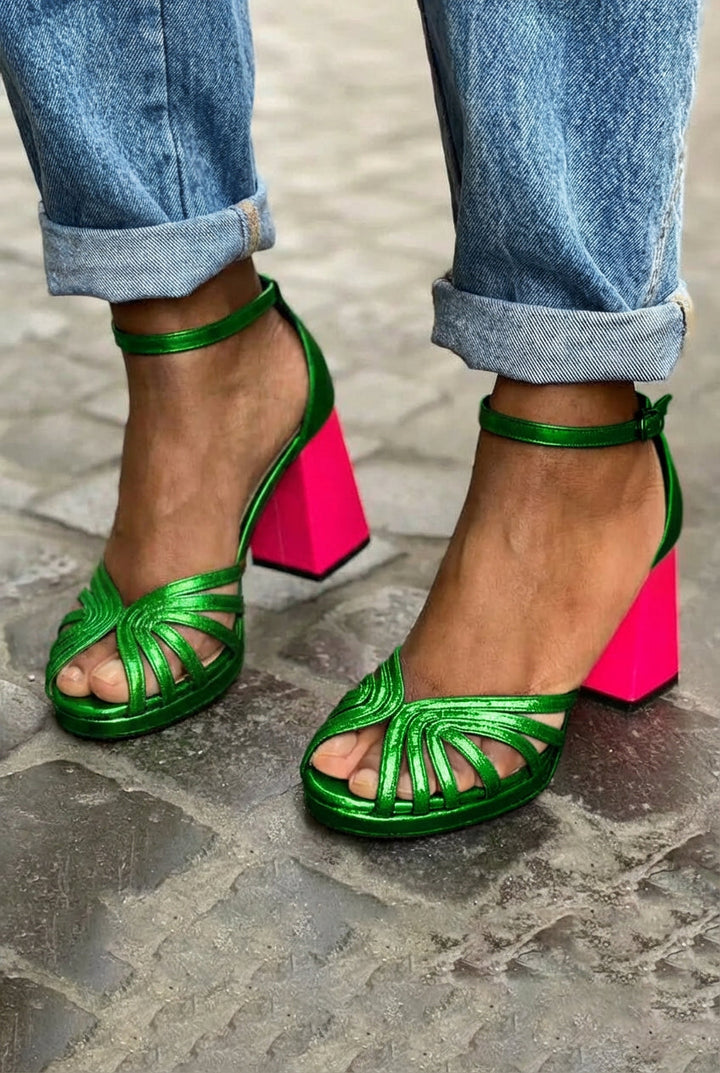 AMARA HAK SANDALEN