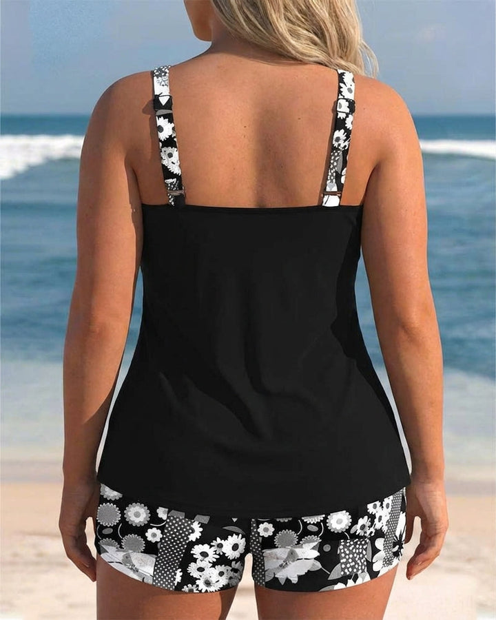 Freya | Twee-delig Badpak met Comfortabele Pasvorm en Bloemige Strandstijl