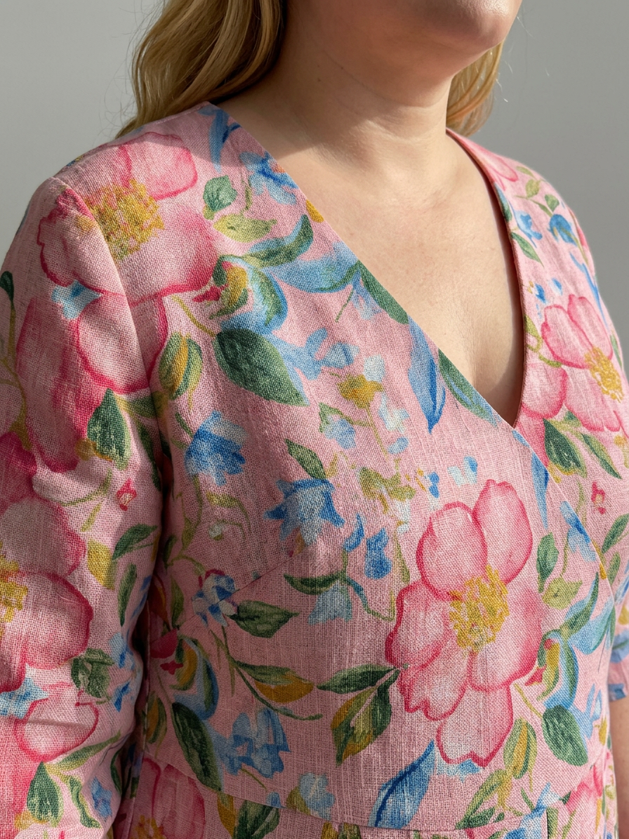 Lark | Licht Form Bloem Midi Jurk