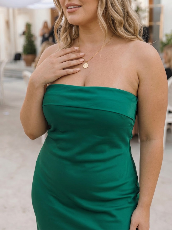 Rhian | Strapless Fitted Silhouette Midi Dress