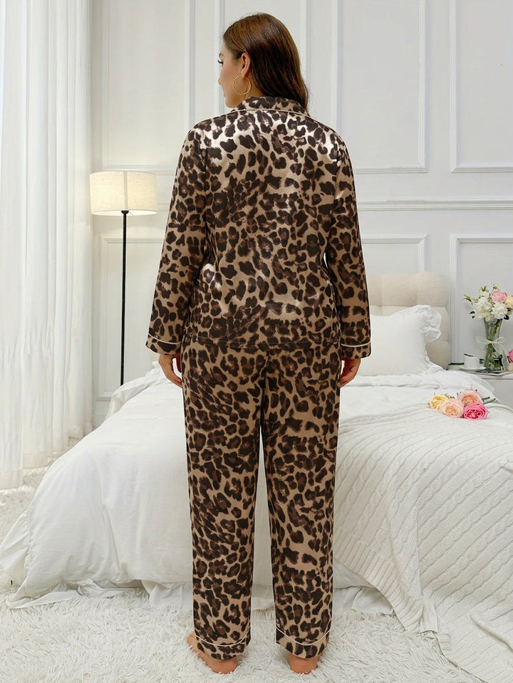 Anouk | 2-delige Kraagloze Luipaard Nachtkleding Set
