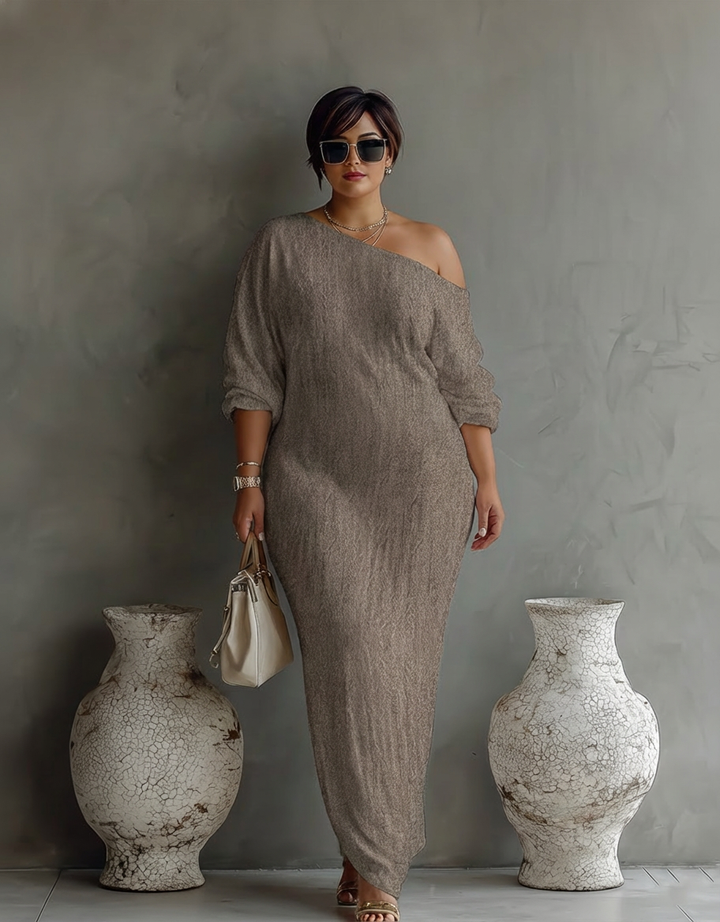 Elegante Vloeiende Jurk in Ivoorwit met Off-Shoulder
