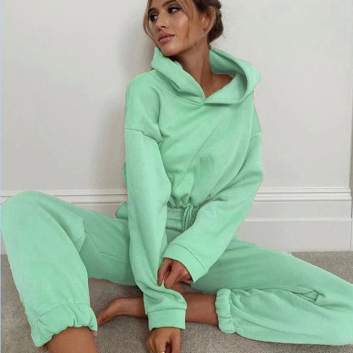 Tweedelig joggingpak met korte hoodie