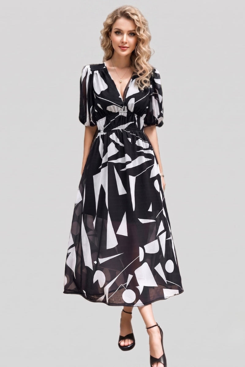Amara | V-hals Korte Mouw Gathered Waist Midi Jurk