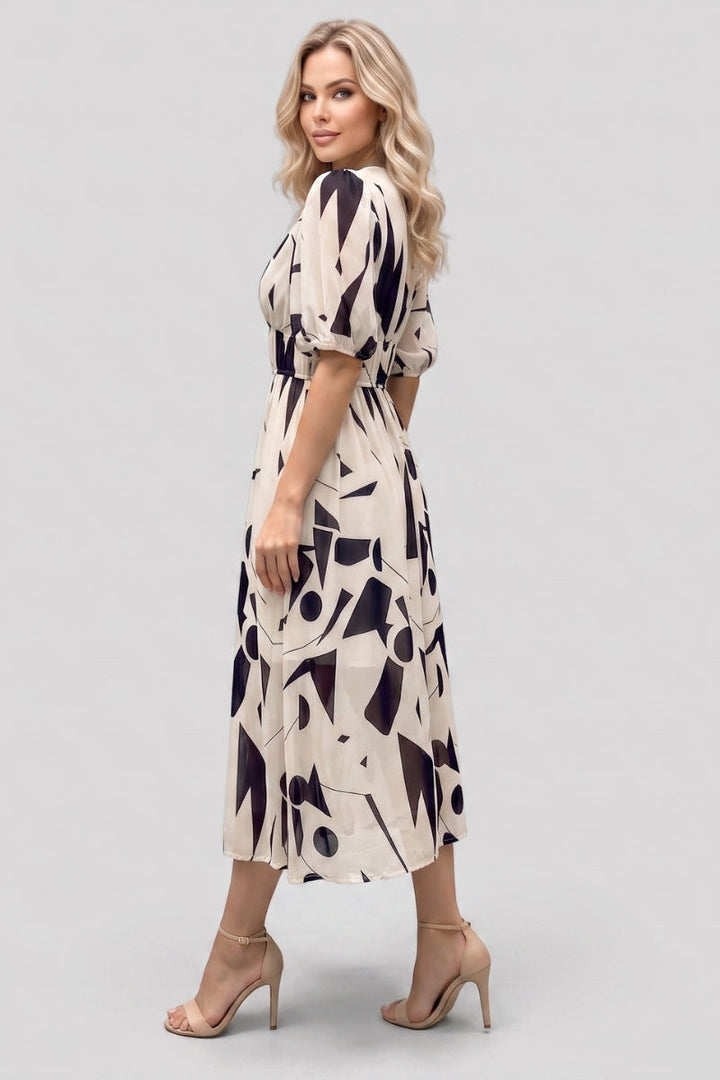 Amara | V-hals Korte Mouw Gathered Waist Midi Jurk