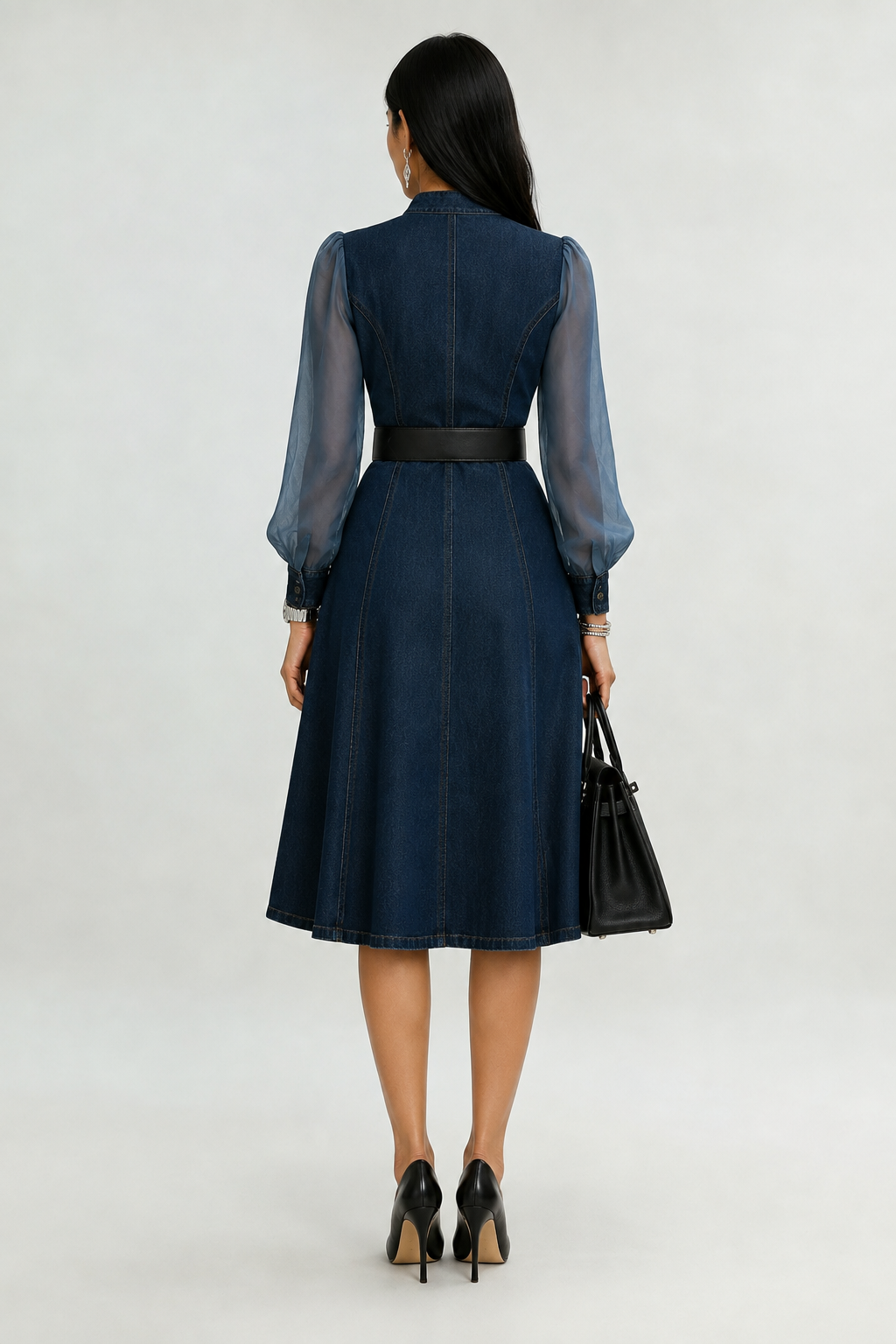 Etta Blauwe Denim Wikkel Midi Jurk met Doorzichtige Mouwen &amp; Ceintuur