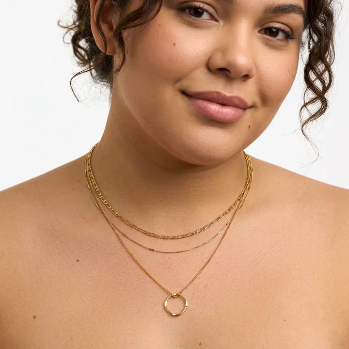 Vesper Circle Drie Rij Ketting | Goud