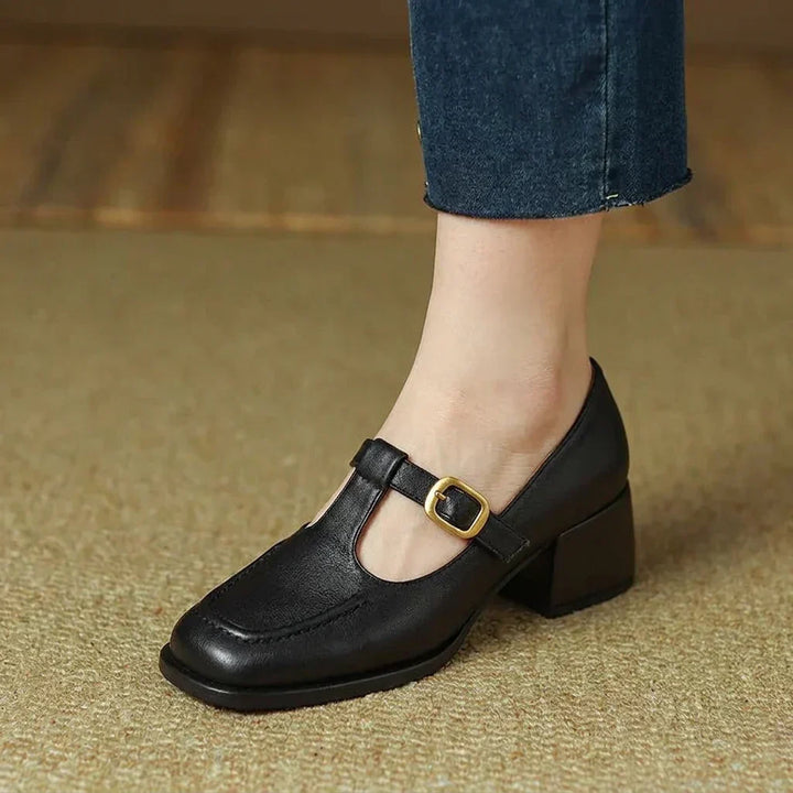 Lavinia | T-Strap Sandalen