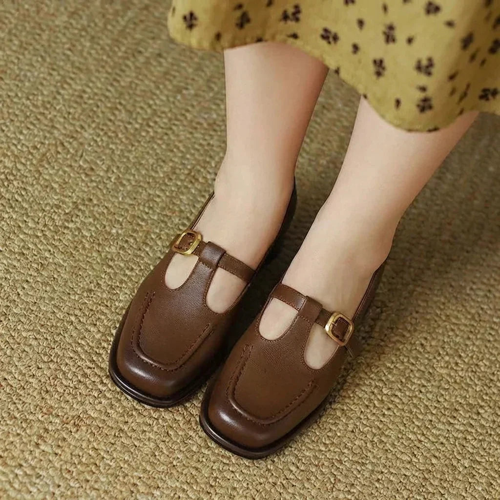 Lavinia | T-Strap Sandalen