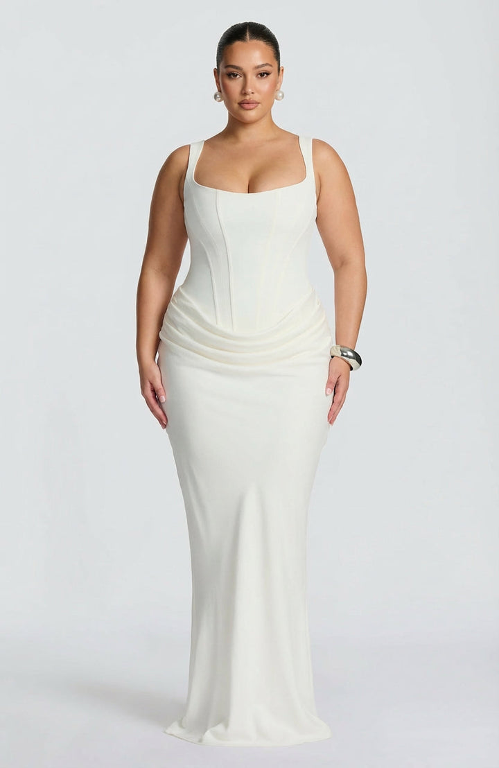 BRIAR | MAXI JURK MET VIERKANTE HALS
