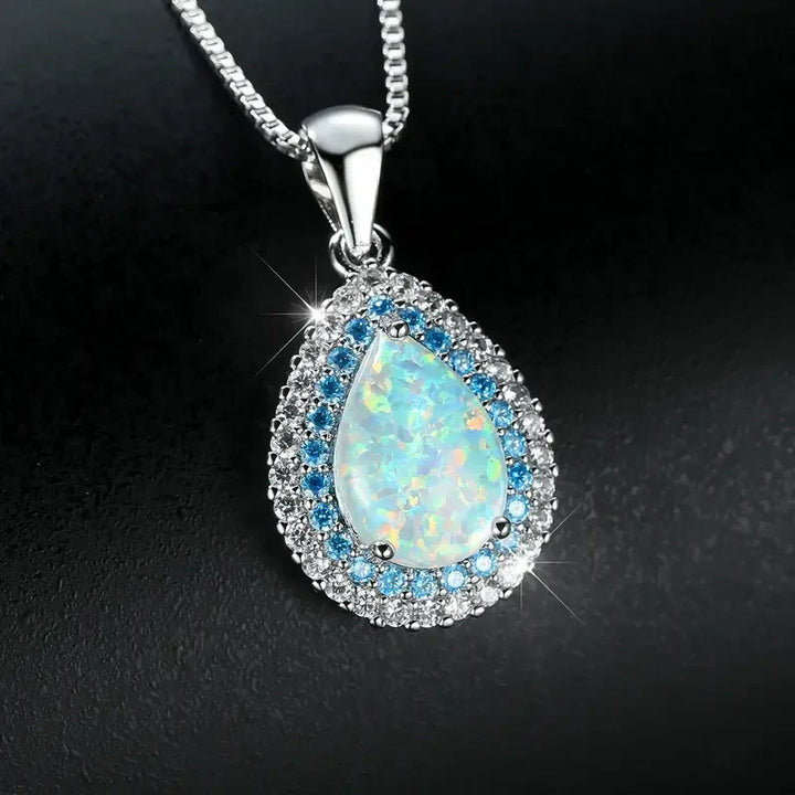Elegante Blauwe Opal Dangle Sprankelende Ketting | Wit Goud