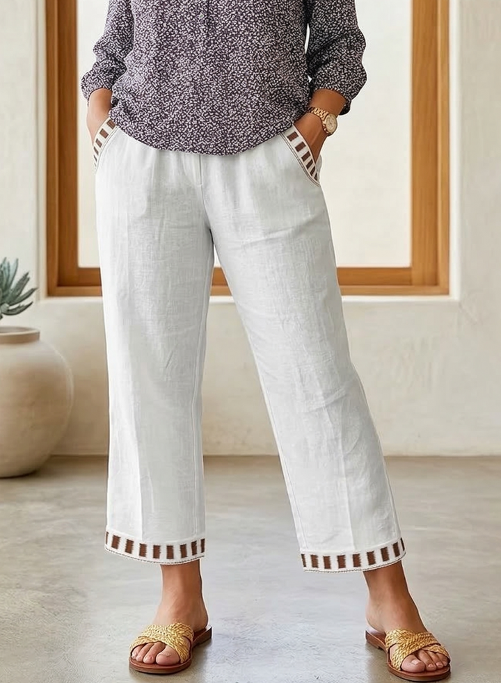 Rosanna – Ontspannen Cropped Broek met Contrastafwerking