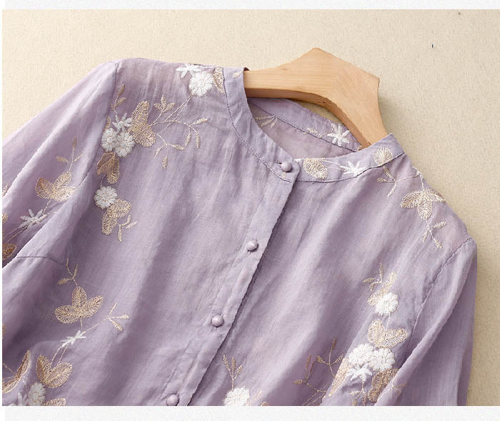 Anouk | Chic Blouse met Bloemaccenten