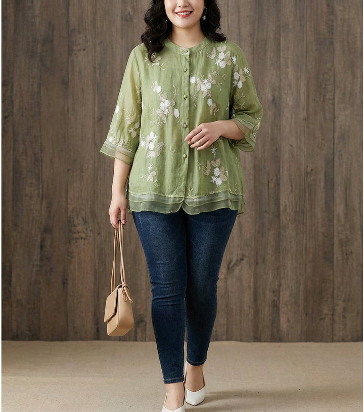 Anouk | Chic Blouse met Bloemaccenten